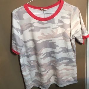 Camo dressy t-shirt